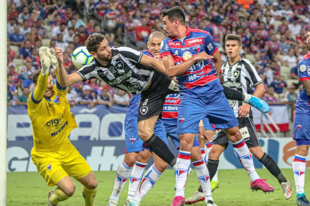 Onde assistir ao jogo do Fortaleza x Botafogo ao vivo hoje