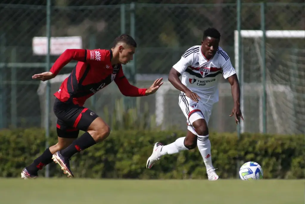 Onde assistir ao jogo do Vitória x São Paulo ao vivo hoje