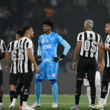 Botafogo Vence Corinthians e Se Isola na Liderança: Detalhes e Análise do Jogo