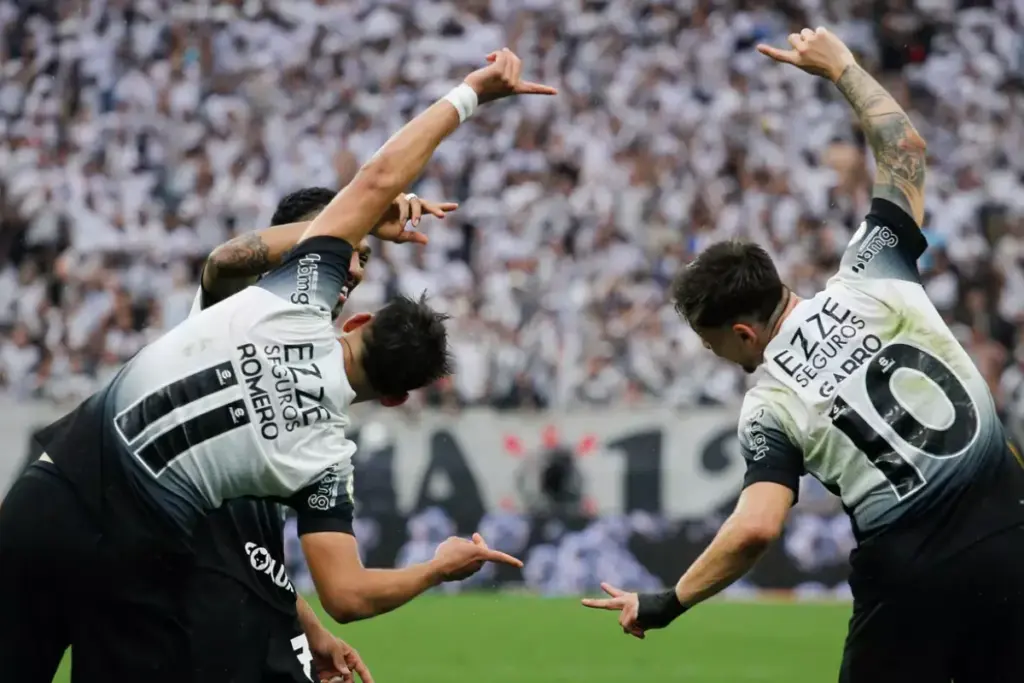 Corinthians vence o Atlético-GO por 3 a 0 na 27ª rodada do Brasileirão