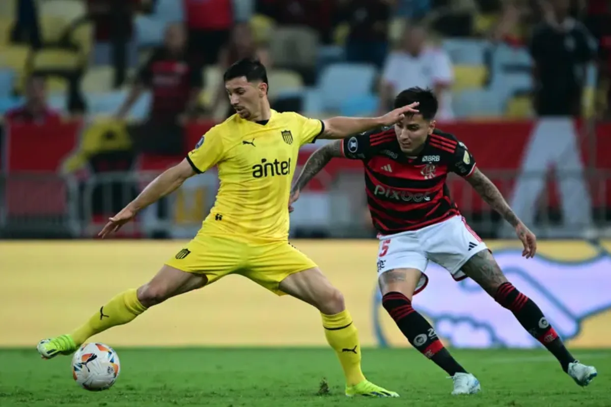 Peñarol vence Flamengo no jogo de ida das quartas de final da Copa Libertadores