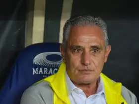 Tite é xingado após derrota para o Peñarol