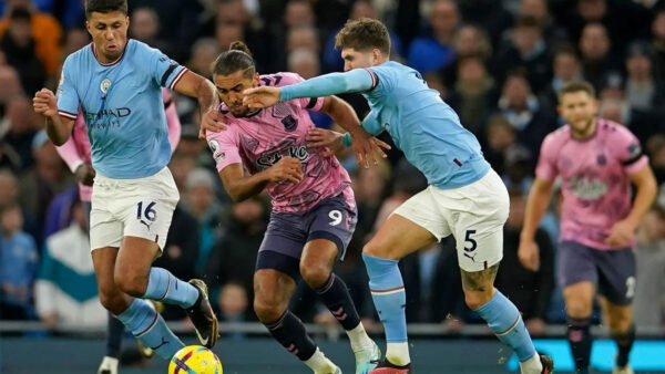 Manchester City x Everton: confronto decisivo na Premier League nesta quinta (26)