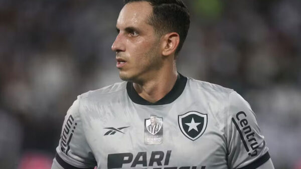 Gatito Fernández deixa o Botafogo e é anunciado como reforço do Cerro Porteño