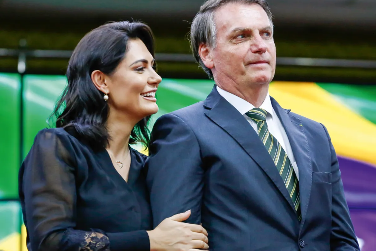 Michelle Vai Representar Jair Bolsonaro na Posse de Donald Trump