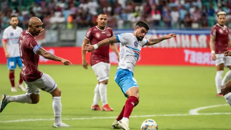 Bahia Joga no estádio do Vitória Com Maior torcida em Duelo Eletrizante - A Folha Hoje