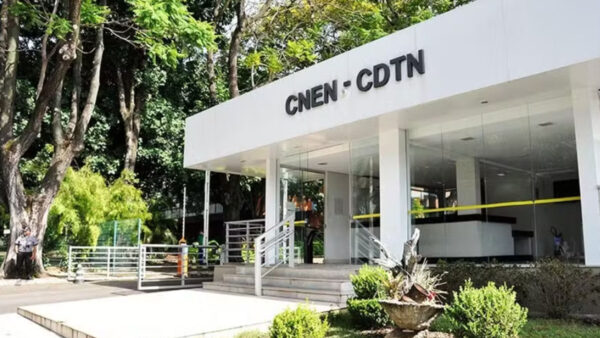 Concurso da CNEN oferece 150 vagas com salários de até R$ 14,7 mil