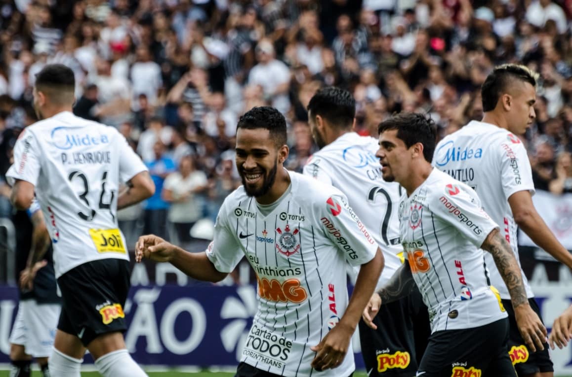 Futebol ao Vivo: Corinthians e Santos se enfrentam pelo Paulistão; veja onde assistir ao vivo