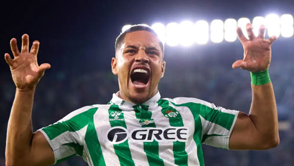 Vitor Roque aceita transferência para o Palmeiras, e Barcelona negocia venda milionária