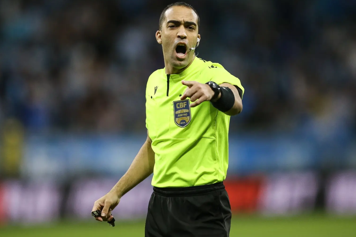 Árbitro Davi de Oliveira Lacerda 