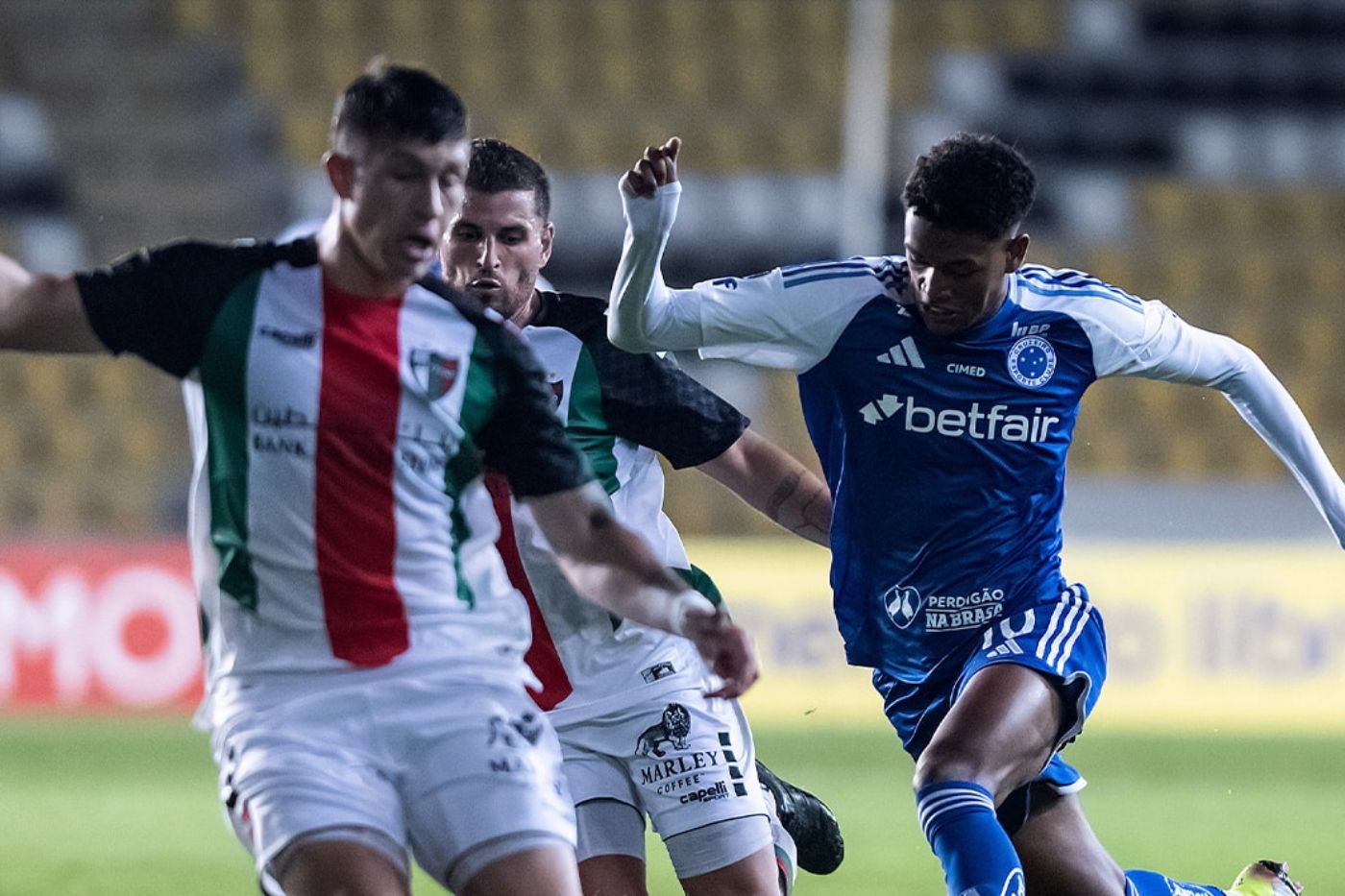 Onde Assistir Cruzeiro x Palestino Ao Vivo Com Imagens Pela Sul-Americana 2025