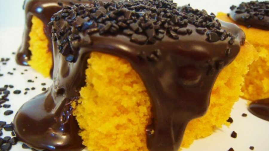 Receita de Bolo de Cenoura com Chocolate: Passo a Passo Infalível