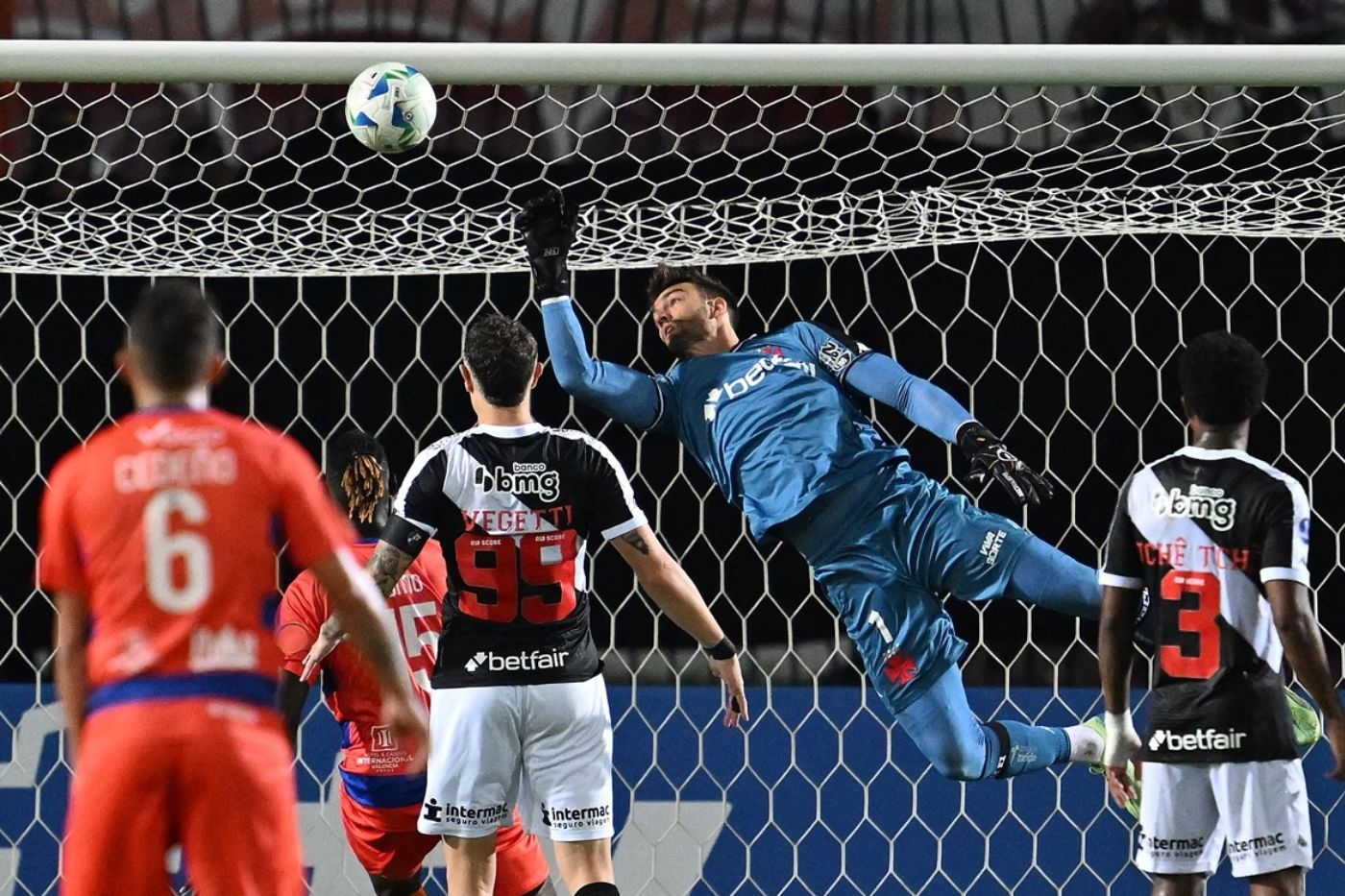 Futebol Ao Vivo: Onde Vai Passar o Jogo Do Vasco Hoje (13/05), Horário e Palpites