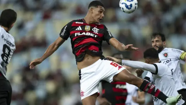 Fla-Flu: Liderança do Brasileirão em Jogo! João Victor em Destaque na Zaga Rubro-Negra Pelo Título Brasileiro 2025