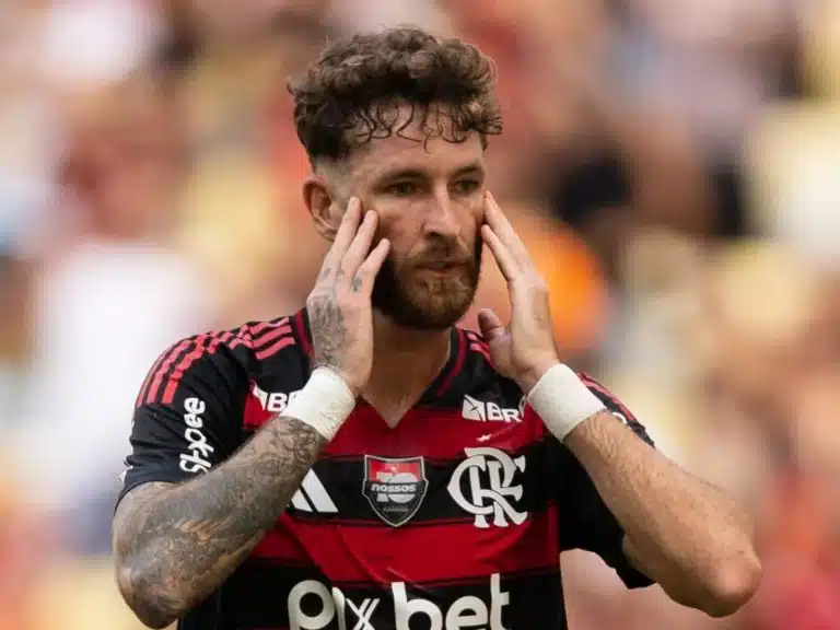 Léo Pereira revela segredo de Petković para aprimorar cobranças de falta no Flamengo: “Aprendi muito com o ídolo”