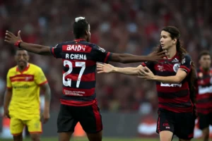 Flamengo goleia Sport por 5 a 1: Filipe Luís defende Bruno Henrique após absolvição e reação da torcida