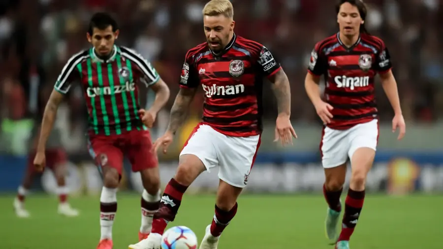 Flamengo x Fluminense 2025: Flamengo tenta manter tabu no Maracanã na 34ª rodada, com 71 pontos no Brasileirão, elenco de Filipe Luís com Pedro e Arrascaeta