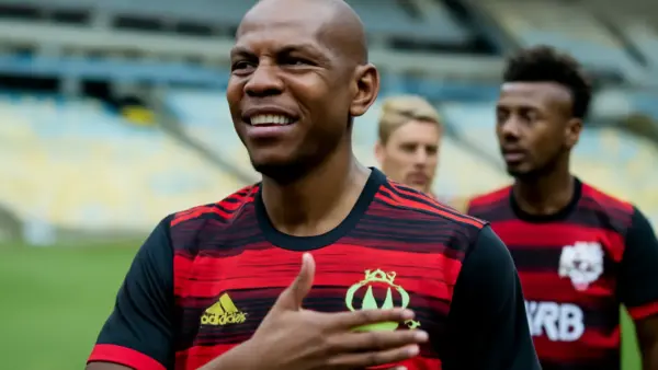 Ex-Fluminense Juan se declara ao Flamengo, ‘Sentimento muito grande’, relembra trajetória por 10 clubes e destaca elenco com Arrascaeta e Bruno Henrique