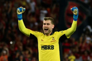 Agustín Rossi atinge 60 jogos sem sofrer gols pelo Flamengo, veja como goleiro argentino virou pilar técnico e paixão da torcida