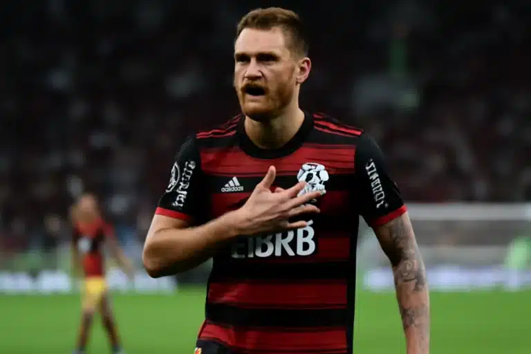 Léo Pereira, do Flamengo, destaca virada contra o Tolima na Libertadores 2022, relata cobrança de Dorival e afirma que pediu sequência, contrato até 2027