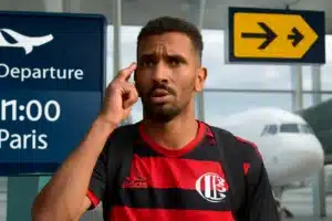 Danilo em dúvida para clássico: viagem de Paris às 11h e chegada ao Rio às 18h30 podem tirar o meio-campista do Fla-Flu, Flamengo prioriza logística