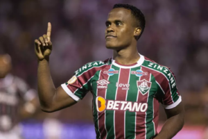 Palmeiras oferece R$ 154 milhões por Jhon Arias e coloca Fluminense em alerta máximo