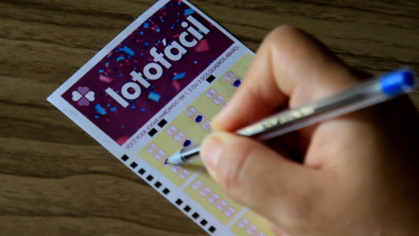 Resultado da Lotofácil 3603 de Hoje (02): Dois Ganhadores Levam Mais de R$ 813 Mil Cada