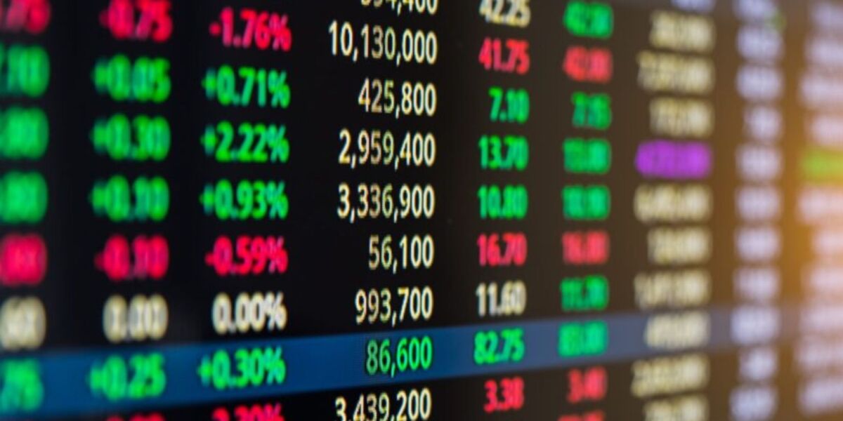 Bolsas Europeias Rugem com Notícias de Guerra: O Que Isso Significa Para o Petróleo e Seu Bolso? - Manusapon Kasosod/Getty Images