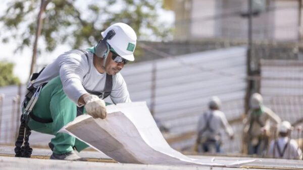 Guia Definitivo: Como Escolher a Construtora Ideal e Evitar Erros na Compra do Seu Imóvel Novo