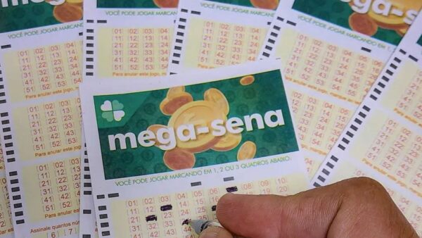 Mega-Sena: Descubra o Rendimento de R$ 60 Milhões na Poupança, Tesouro Direto e CDBs com Juros de 15%