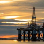 Crise no Estreito de Ormuz: O que o bloqueio do Irã significa para a economia global em 2026?