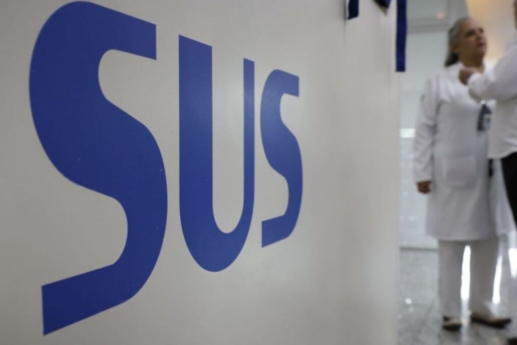 SUS lança teleatendimento psicológico gratuito para mulheres vítimas de violência em todo o Brasil, encontre ajuda ligue 180