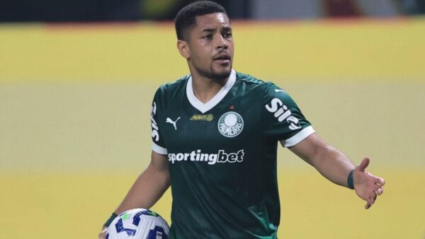 Vitor Roque no Banco do Palmeiras na Final do Paulistão: Entenda a Estratégia e o Tratamento Intensivo do Craque