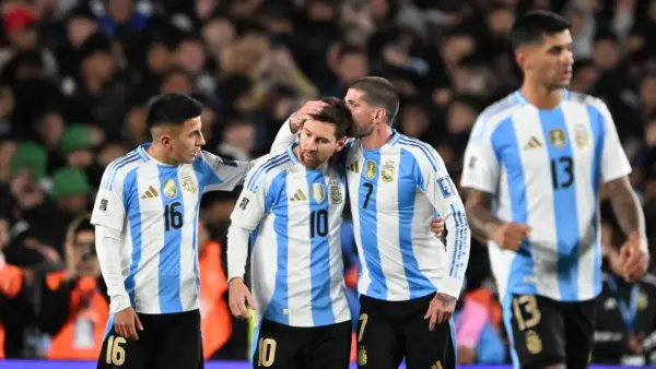 Finalissima na mira: UEFA mantém planos para Espanha x Argentina no Catar, apesar de tensões