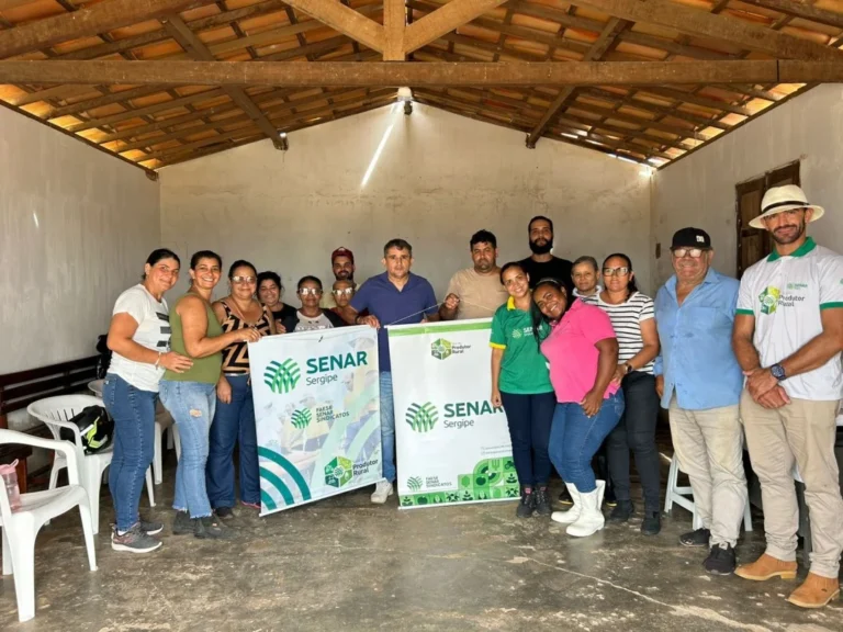 Prefeitura de Nossa Senhora da Glória Impulsiona Renda com Curso Gratuito de Produção de Frangos e Galinha Caipira Poedeira