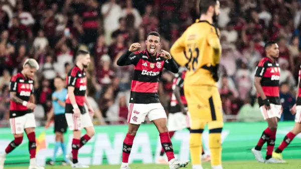 Flamengo vence Remo por 3 a 0 no Maracanã, com Léo Ortiz, Samuel Lino e Luiz Araújo, quarta vitória seguida de Leonardo Jardim e vaga consolidada no G4