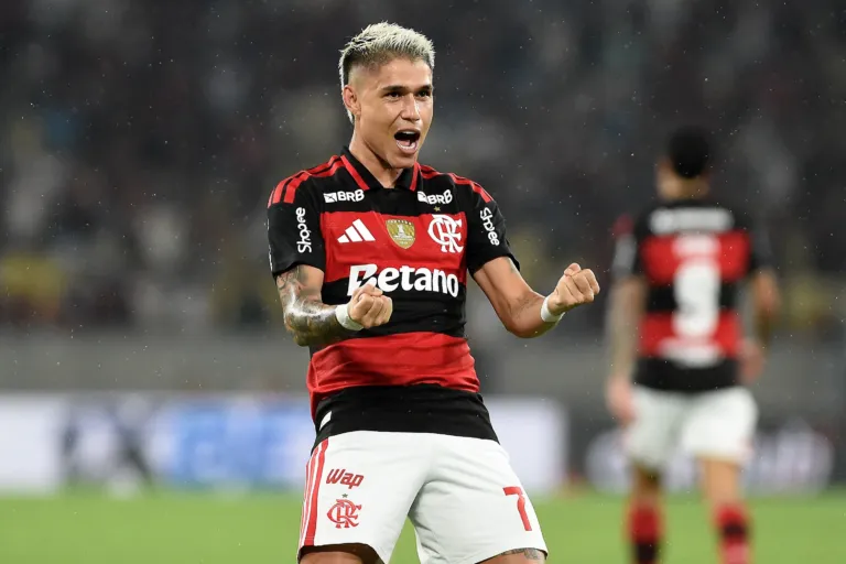 Flamengo se reergue com Leonardo Jardim e mira crescimento no Brasileirão 2026, evolução defensiva, preparo físico e confiança impulsionam sequência