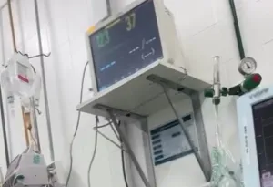 Bebê de 8 meses tem quadro de saúde piorado após aparelho médico cair em sua cabeça em hospital de Aracaju