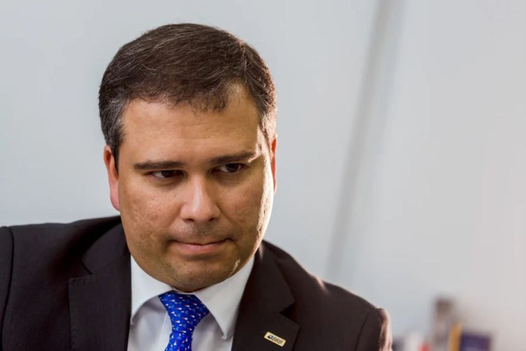 Ex-presidente do BRB é preso em esquema de R$ 140 milhões