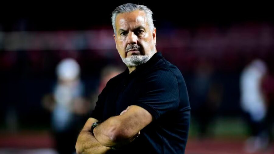 José Boto, diretor do Flamengo, responde Abel Ferreira com indireta ácida sobre ‘chororô’ português; entenda a treta!