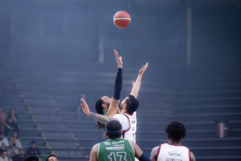 NBB: Flamengo é superado pelo União Corinthians nos segundos finais e adia vantagem nas oitavas