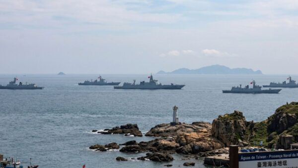 Navios de Guerra Chineses em Águas Próximas a Taiwan Levam o Exército a Entrar em Alerta Máximo