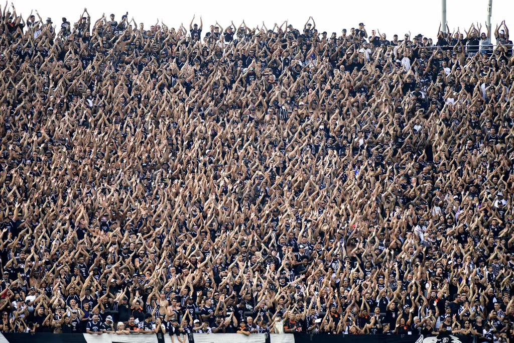 Corinthians público e renda: clube registra o maior público e a maior renda da 13ª rodada do Brasileirão 2026, enquanto Palmeiras tem o menor público da rodada