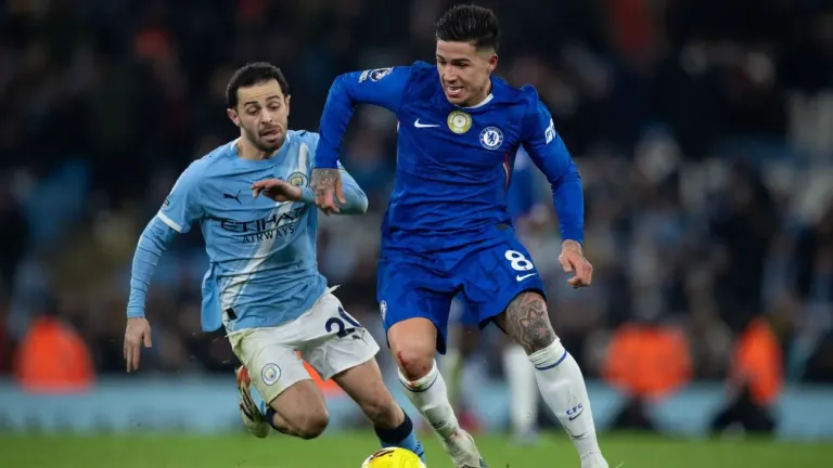 Verão de Transferências: O Futuro de Estrelas como Salah, Rodri e Bernardo Silva é Revelado!