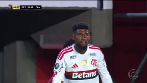 Paulo César de Oliveira aponta que arbitragem Flamengo x Estudiantes deixou de expulsar dois jogadores do Estudiantes e detalha lances decisivos