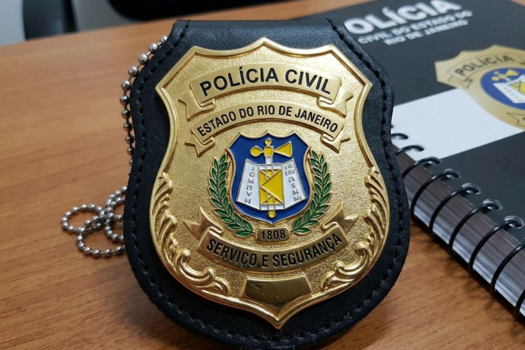 Polícia Civil Desarticula Rede de Cobre Ligada ao Comando Vermelho no Rio: Paulinho do Fogueteiro é Alvo Principal
