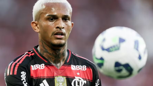 Ex-Flamengo, Wesley tem valor de mercado dobrado e se torna joia da Roma, cobiçado pelo Arsenal
