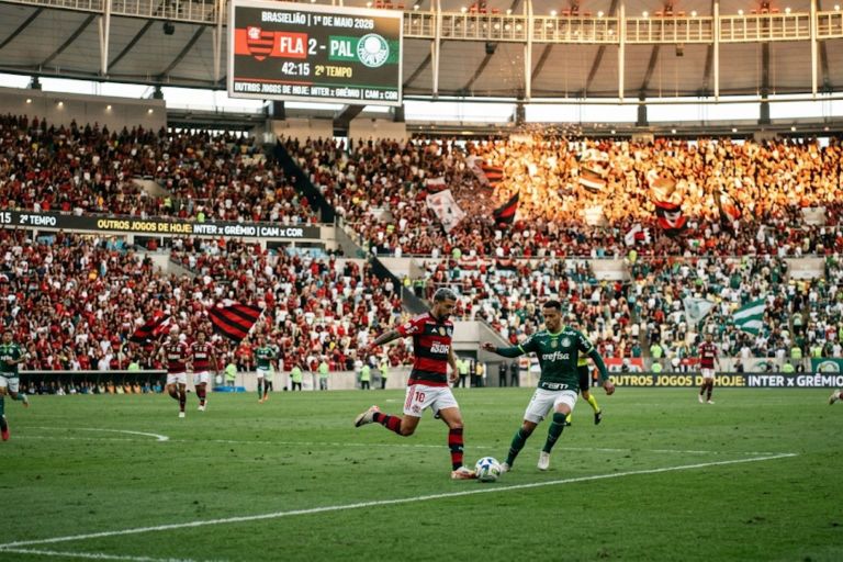 Guia do Futebol: Onde assistir e horários dos jogos de hoje 1º de maio