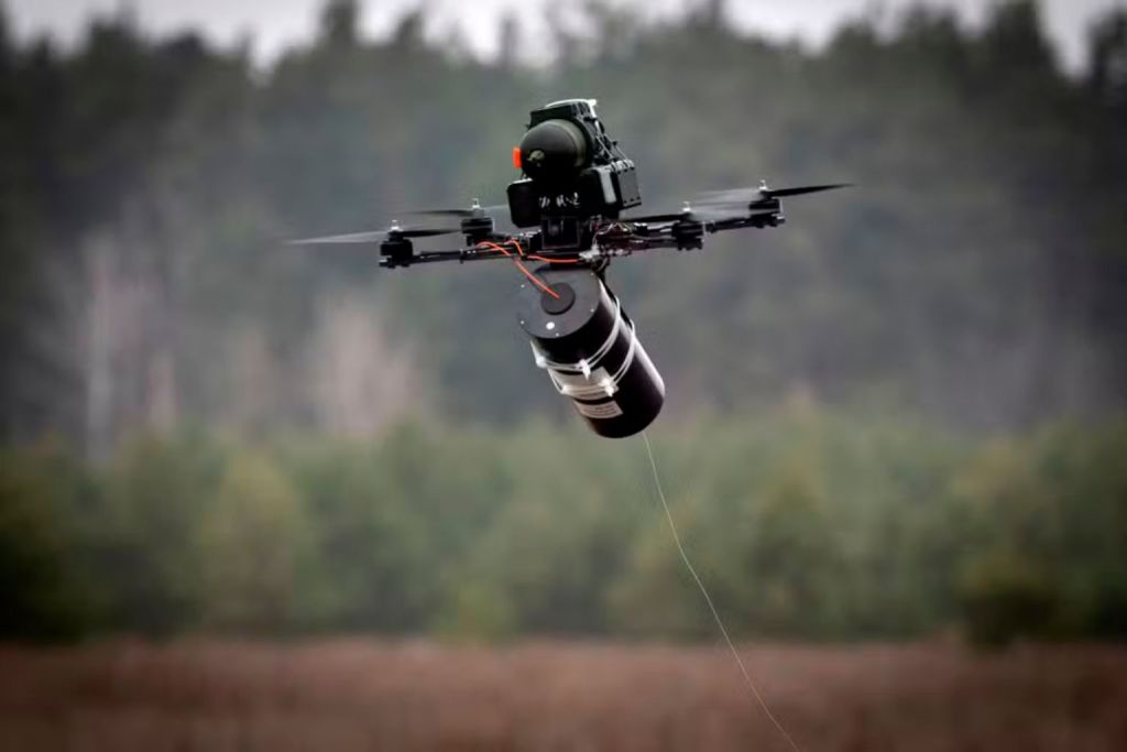 Hezbollah Aterroriza Israel com Drones de Fibra Óptica: Nova Arma Secreta Dribla Defesas e Aumenta o Perigo no Oriente Médio