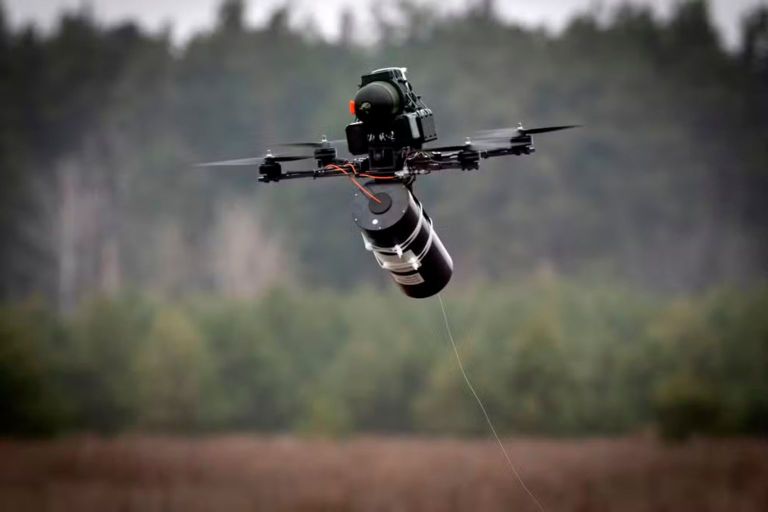 Hezbollah Aterroriza Israel com Drones de Fibra Óptica: Nova Arma Secreta Dribla Defesas e Aumenta o Perigo no Oriente Médio